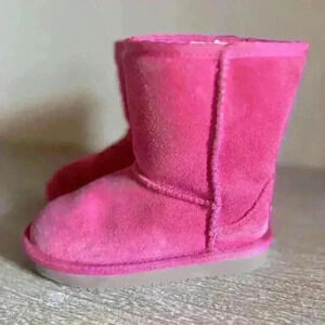Kookaburra UGG girls pink suede fur lined boots sz. 9 cozy winter fall